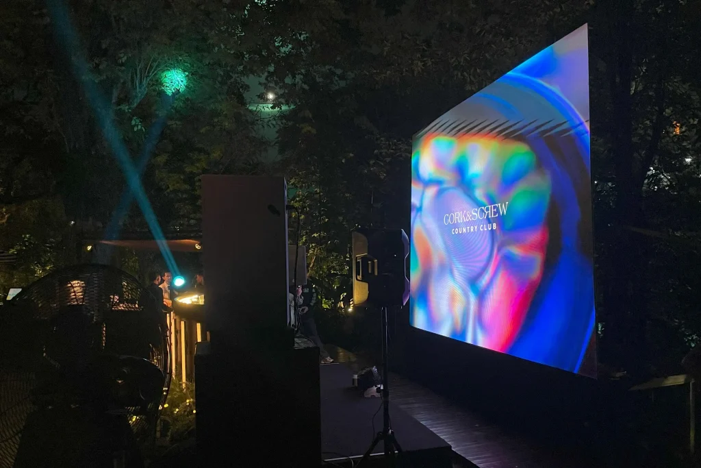 proyek event di cork and screw, senayan, jakarta